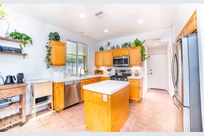 17801 Morning Rock, Riverside, CA 92503 - Photo 5