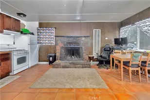 360 Maple Ln, Sugarloaf, CA 92386 - Photo 33