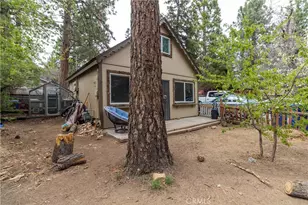 360 Maple Ln, Sugarloaf, CA 92386 - Photo 29