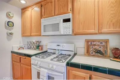196 B, Lake Arrowhead, CA 92352 - Photo 19