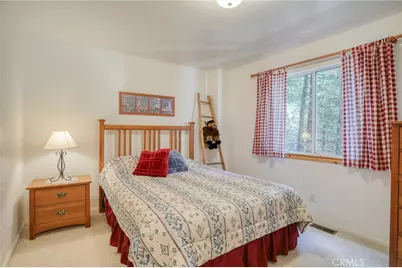 196 B, Lake Arrowhead, CA 92352 - Photo 33