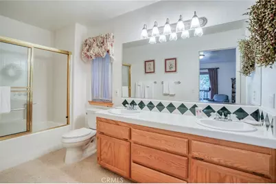 196 B, Lake Arrowhead, CA 92352 - Photo 25