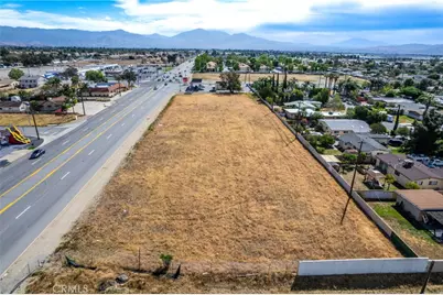 18045 Foothill, Fontana, CA 92335 - Photo 11