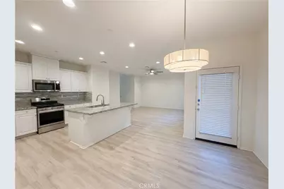 24266 Hazelnut Avenue, Murrieta, CA 92562 - Photo 3