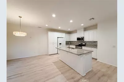 24266 Hazelnut Avenue, Murrieta, CA 92562 - Photo 7