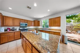 13703 Hidden Mesa Ct, Victorville, CA 92394 - Photo 13