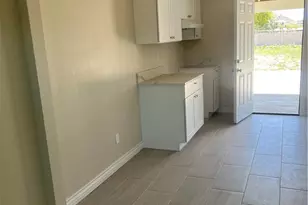 18631 14th St, Bloomington, CA 92316 - Photo 9