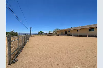 16131 Dale Evans Parkway, Apple Valley, CA 92307 - Photo 21