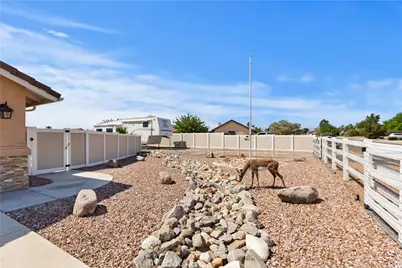 18155 Dunkirk, Hesperia, CA 92345 - Photo 7