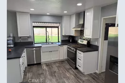 19534 Kiningham Drive, Bloomington, CA 92316 - Photo 7