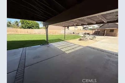 19534 Kiningham Drive, Bloomington, CA 92316 - Photo 27