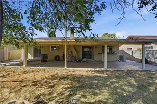 17465 Ramona, Fontana, CA 92336 - Photo 31