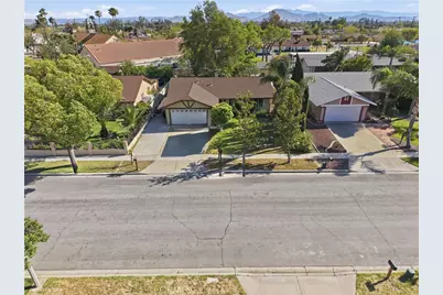 17465 Ramona, Fontana, CA 92336 - Photo 5