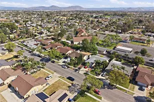 17465 Ramona, Fontana, CA 92336 - Photo 35