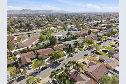 17465 Ramona, Fontana, CA 92336 - Photo 33