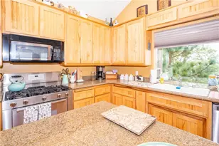 28248 Arbon Ln, Lake Arrowhead, CA 92352 - Photo 19