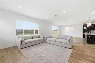 20800 Pio Pico Ct, Newhall, CA 91321 - Photo 11