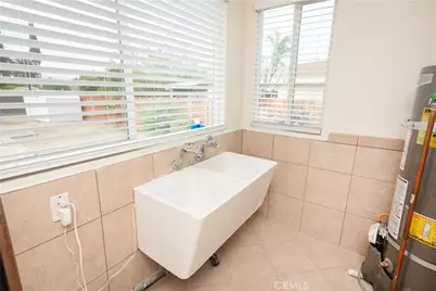 7579 Emerald Street, Riverside, CA 92504 - Photo 5