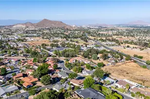 5425 Golden W, Jurupa Valley, CA 92509 - Photo 5