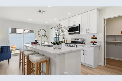 6415 Charlesworth Avenue, North Hollywood, CA 91606 - Photo 9