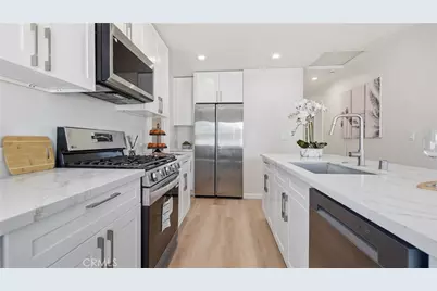 6415 Charlesworth Avenue, North Hollywood, CA 91606 - Photo 11