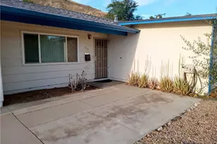 657 Glenhill Dr, Riverside, CA 92507 - Photo 3