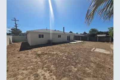 9906 Cypress Avenue, Fontana, CA 92335 - Photo 21