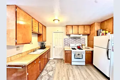 924 W Aeroplane, Big Bear City, CA 92314 - Photo 7