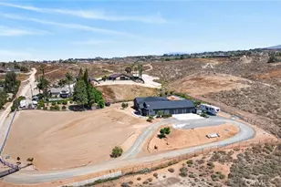 8064 Gopher Gulch, Riverside, CA 92506 - Photo 3