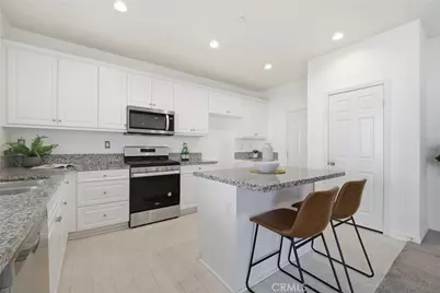 9657 Summertime Ter, Riverside, CA 92508 - Photo 5