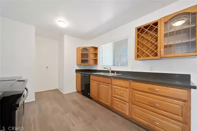 1909 N Summit, Pasadena, CA 91103 - Photo 11