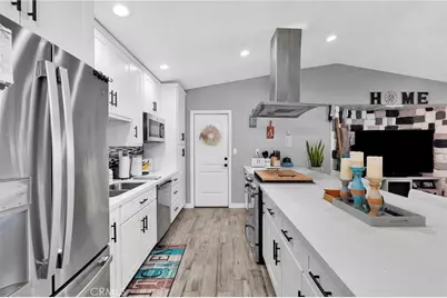 10292 Kern, Hesperia, CA 92345 - Photo 13