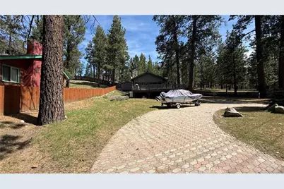 459 Edgemoor, Big Bear Lake, CA 92315 - Photo 3