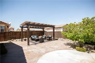 12934 Pearblossom St, Hesperia, CA 92344 - Photo 15