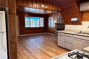 320 Sky View Ln, Crestline, CA 92325 - Photo 9