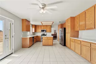 8379 Beaver, Phelan, CA 92371 - Photo 11