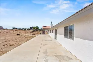 8379 Beaver, Phelan, CA 92371 - Photo 27