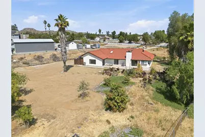 18085 Golden Leaf Lane, Riverside, CA 92504 - Photo 43