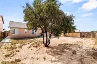 13579 Thunderbird, Victorville, CA 92392 - Photo 27