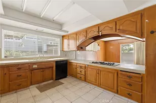 18112 Joshua Ln, Santa Ana, CA 92705 - Photo 9