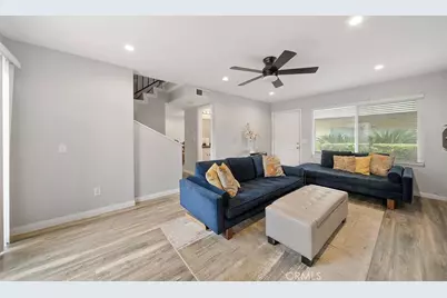 1077 Santo Antonio #47, Colton, CA 92324 - Photo 5