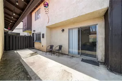 1077 Santo Antonio #47, Colton, CA 92324 - Photo 11