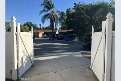 17107 Raymer Street, Los Angeles, CA 91325 - Photo 25