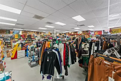 761 N Archibald, Ontario, CA 91764 - Photo 5