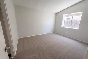 39823 Knollridge Dr, Temecula, CA 92591 - Photo 9