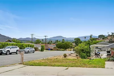 6726 Avenue De Palma, Jurupa Valley, CA 92509 - Photo 3
