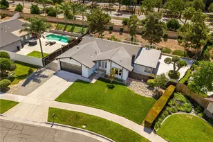 6414 Foster Dr, Riverside, CA 92506 - Photo 17