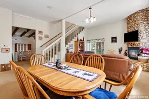 27538 Meadow Dr, Lake Arrowhead, CA 92352 - Photo 11