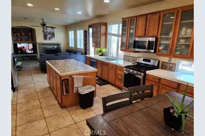 15839 Athena, Fontana, CA 92336 - Photo 5