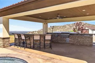 6355 Cresthaven, Riverside, CA 92506 - Photo 59